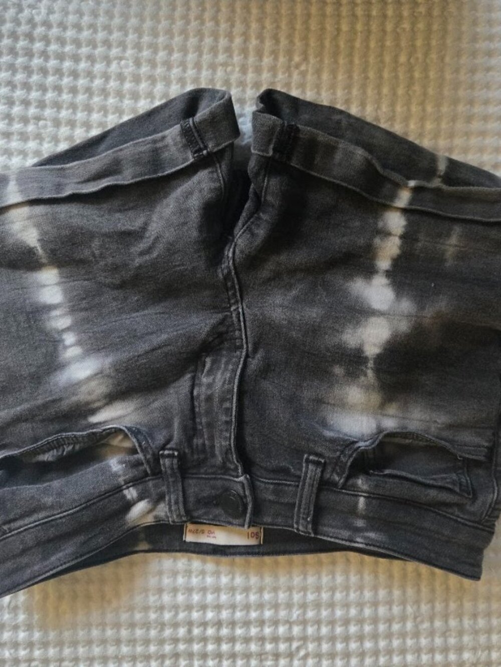 SO Black Bleach Tie-Dye Denim Shorts Size 5/27